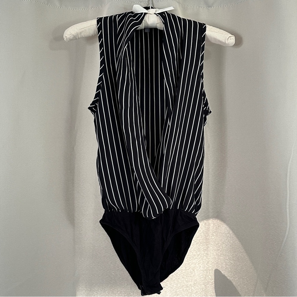 Charlotte Russe Deep V Sleeveless Bodysuit • Black & White Stripes